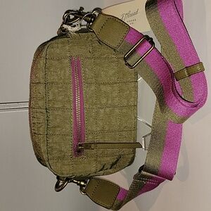 UNIVERSAL THREAD OLIVE GREEN CROSSBODY BAG